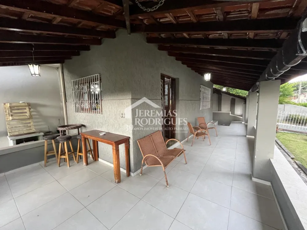 Casa com 3 dormitórios, 235 m² - Centro - Pindamonhangaba/SP