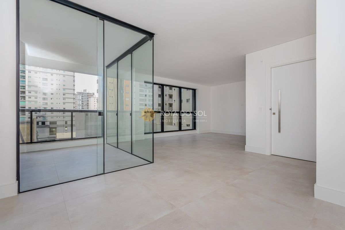 Fiori Del Mare Apartamento 3 Suítes e 2 Vagas em Meia Praia Itapema SC