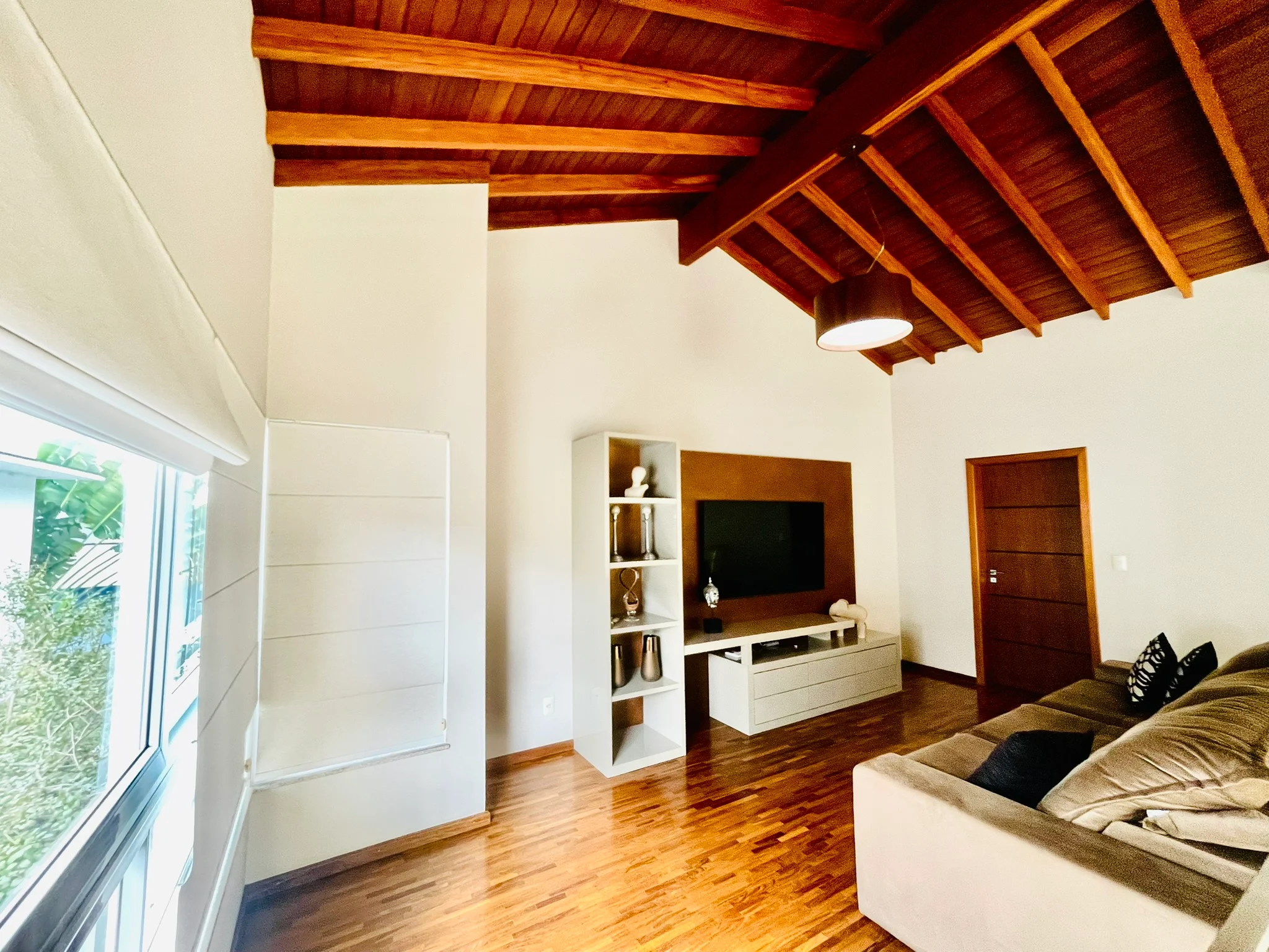 Casa à venda com 3 suítes no Condomínio Residencial San Marco em Taubaté/SP