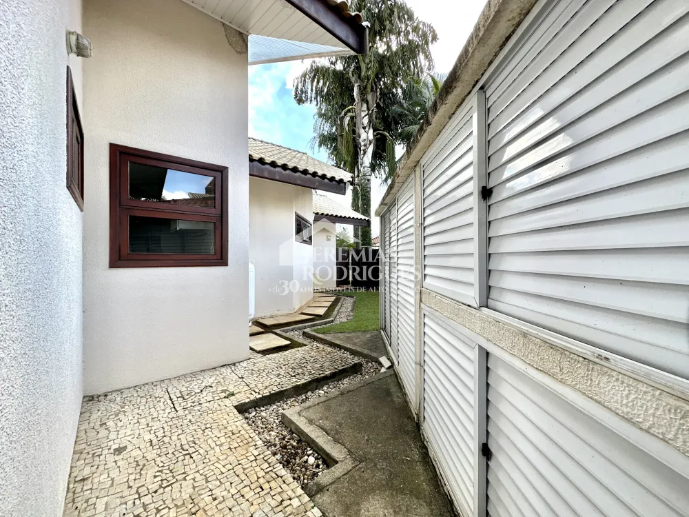 Casa com 4 quartos, 617 m² - Condomínio Taubaté Village - Taubaté/SP