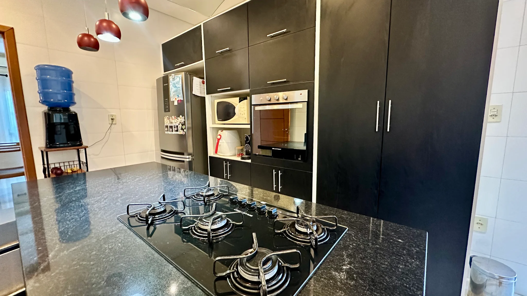 Casa para venda e locação no Condomínio Reserva dos Lagos em Pindamonhangaba/SP. 