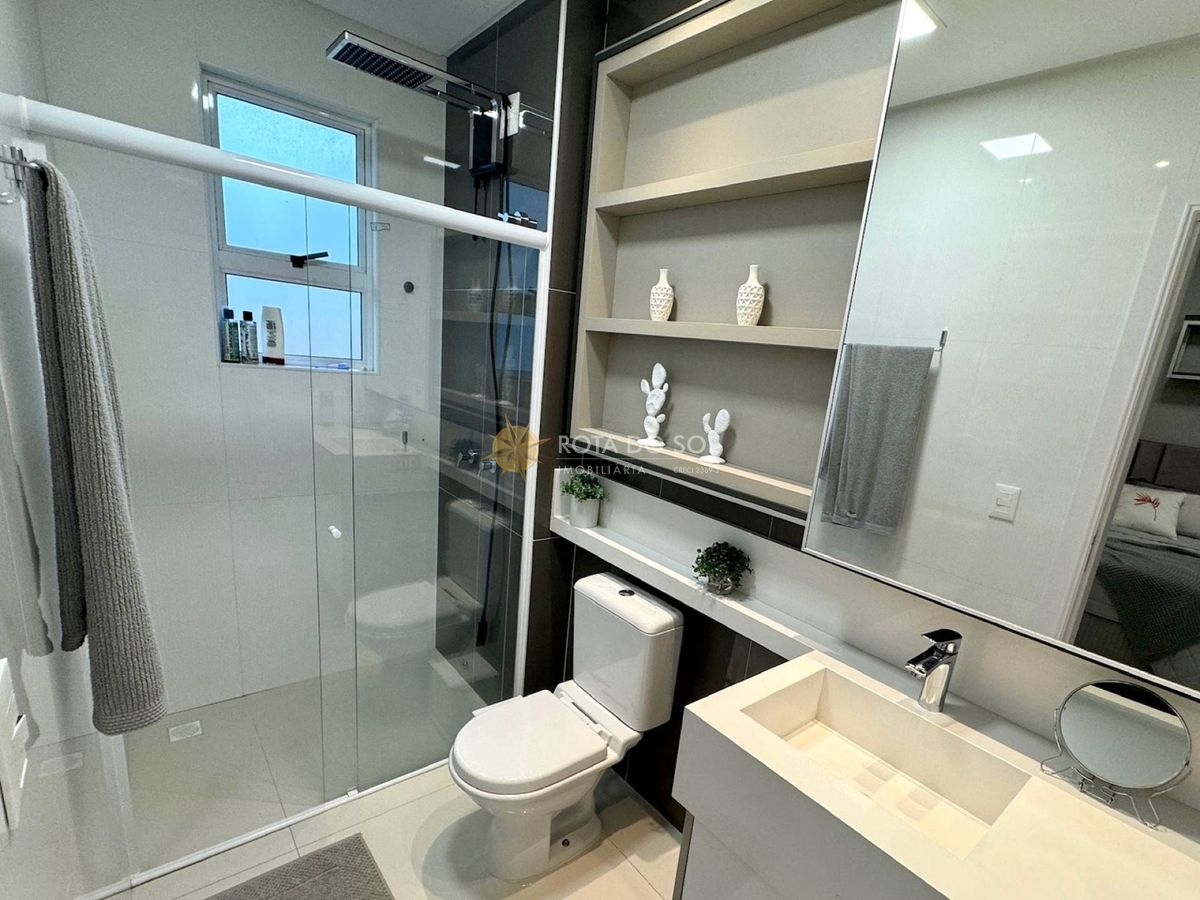 Imperial Palace Apartamento 5 Suítes Meia Praia Itapema SC — foto 28
