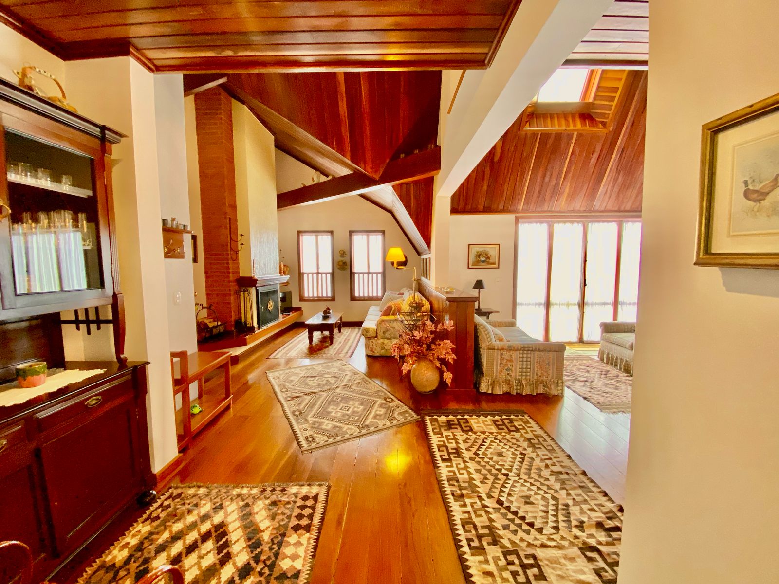 Apartamento à venda no Condomínio Le Bourg Saint Maurice em Campos do Jordão/SP.