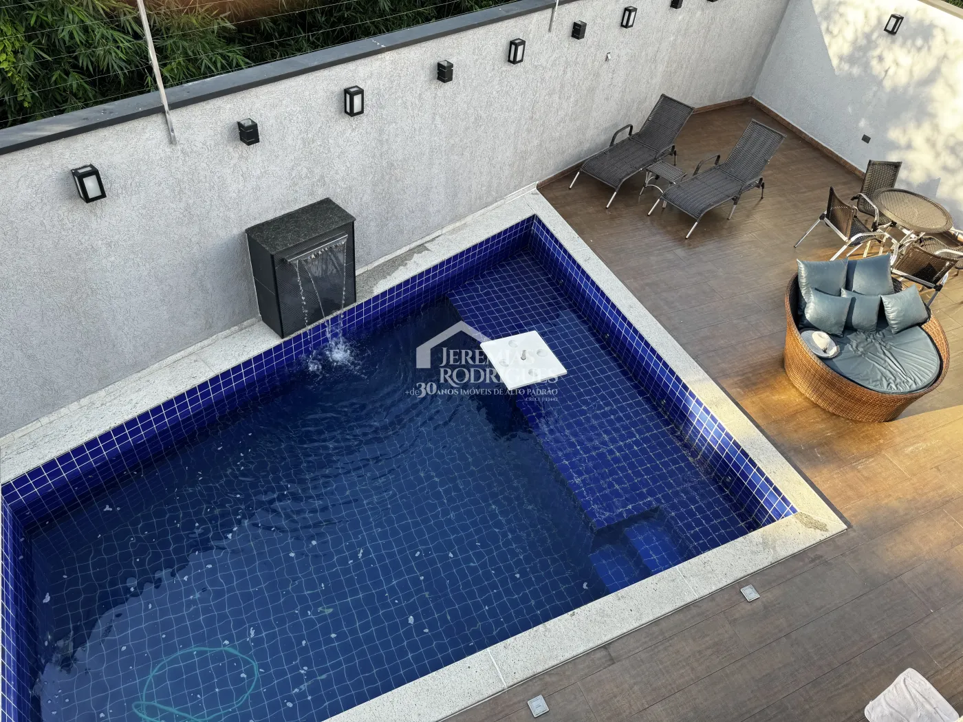 Casa com 3 dormitórios, 267 m² - Condomínio Parque das Araucárias - Tremembé/SP.
