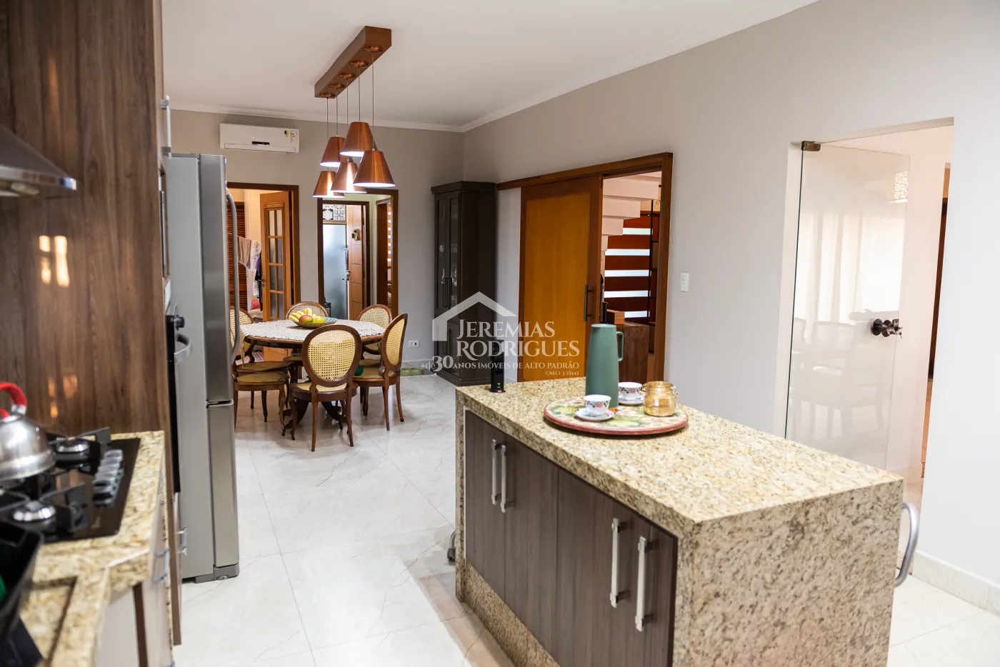 Casa à venda no Condomínio Colonial Village I em Pindamonhangaba/SP