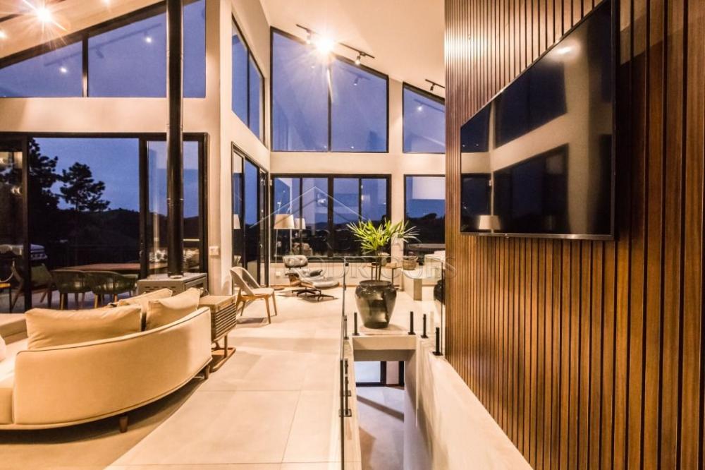Casa à venda por R$ 7.200.000,00 - Campos do Jordão/SP