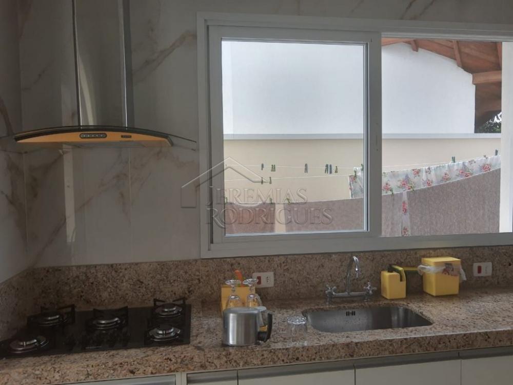 Casa à venda por R$ 1.700.000,00 - Pindamonhangaba/SP
