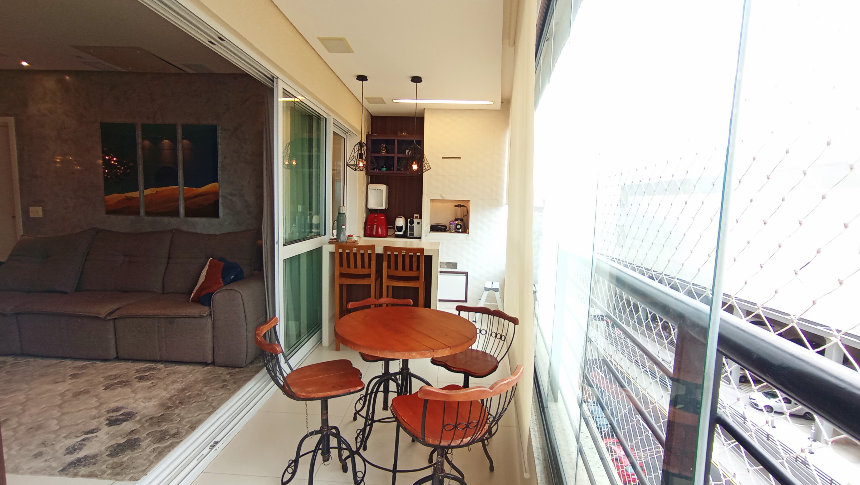 Apartamento à venda com 3 suítes no Condomínio Renaissance em Taubaté/SP.