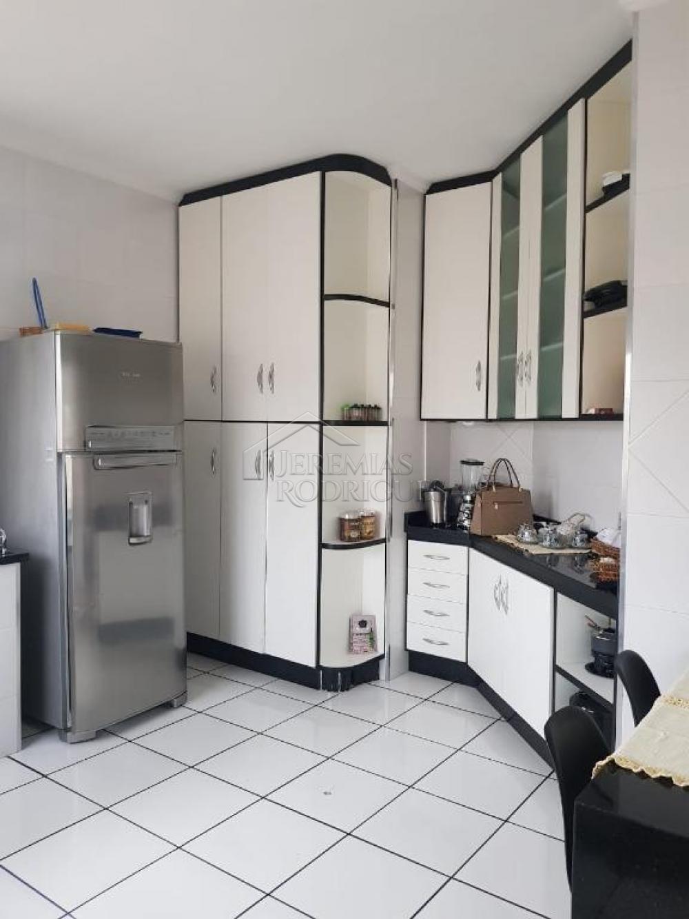 Casa à venda por R$ 850.000,00 - Pindamonhangaba/SP