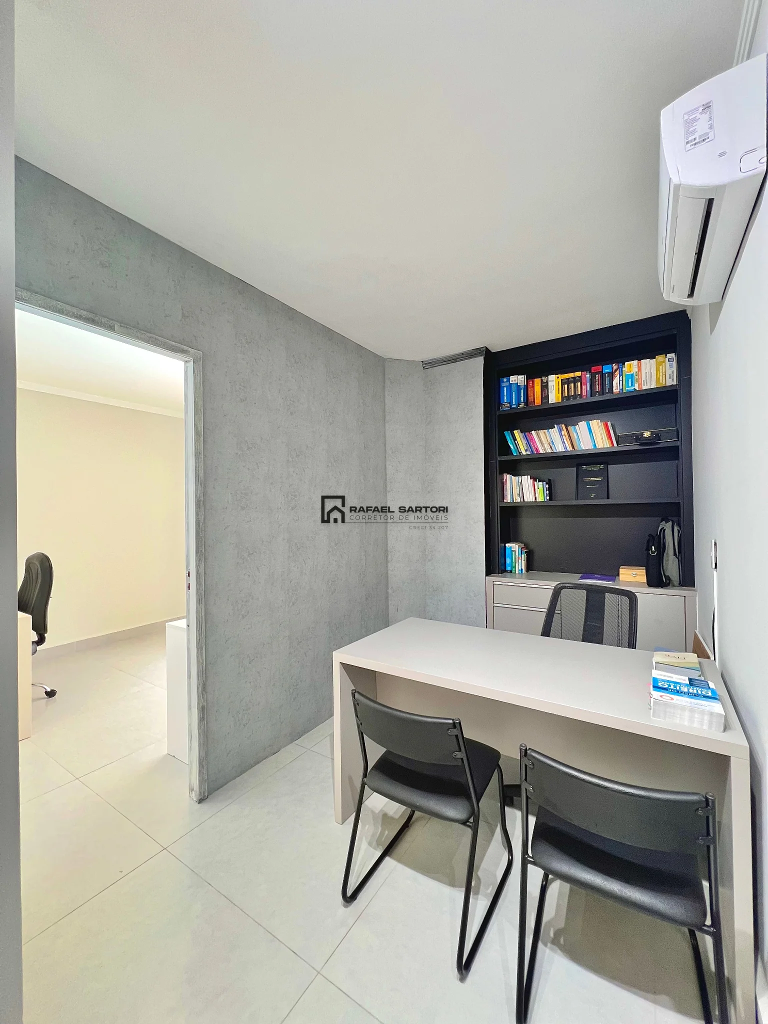 CASA MOBILIADA COM 03 SUITES NO AMIZADE