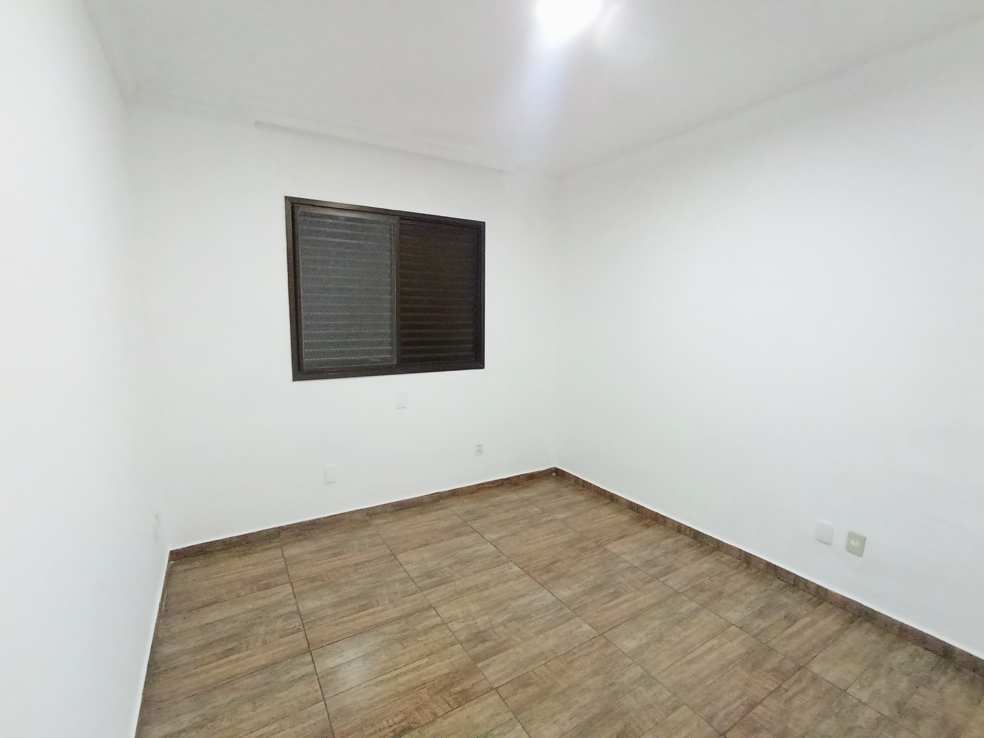 Cobertura à venda com 3 dormitórios, 125 m² no Edifício Michel Abud em Taubaté/SP.