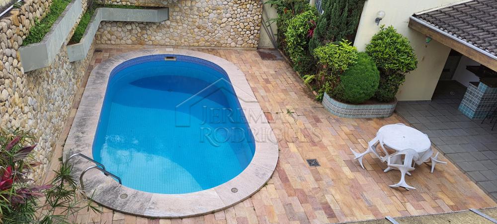 Casa à venda com 4 suítes no bairro Jardim das Nações em Taubaté/SP.