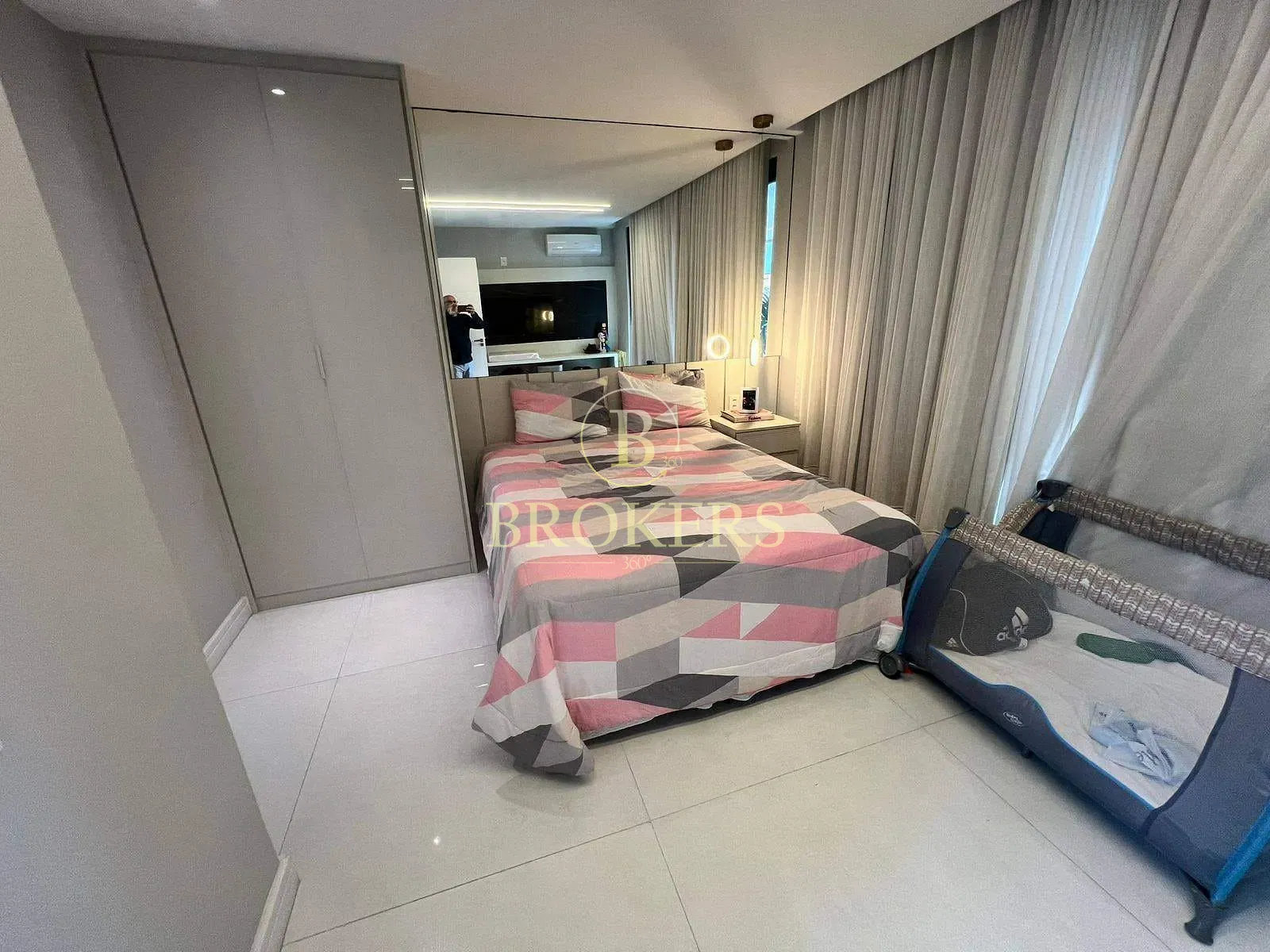 Design e luxo no Alphaville: Mansão triplex de 820m² com elevador, 5 suítes e lazer exclusivo por R — foto 25