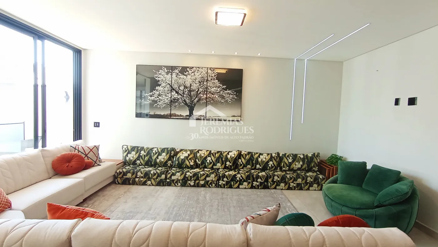 Casa à venda com 3 dormitórios no Condomínio Tecoara em Taubaté/SP.