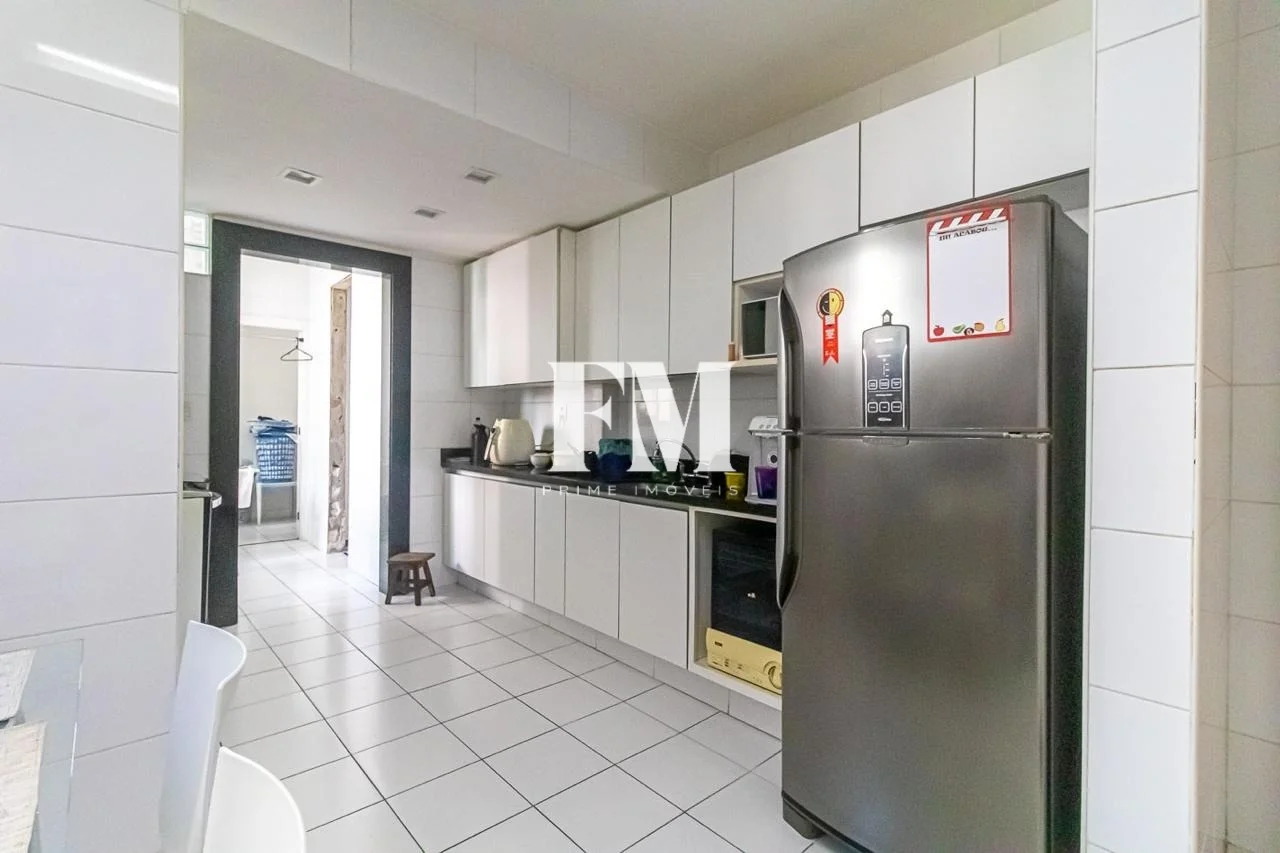 Copacabana! Magnífico Duplex Reformado de 156m² com 2 Vagas na Rua Miguel Lemos - foto 13