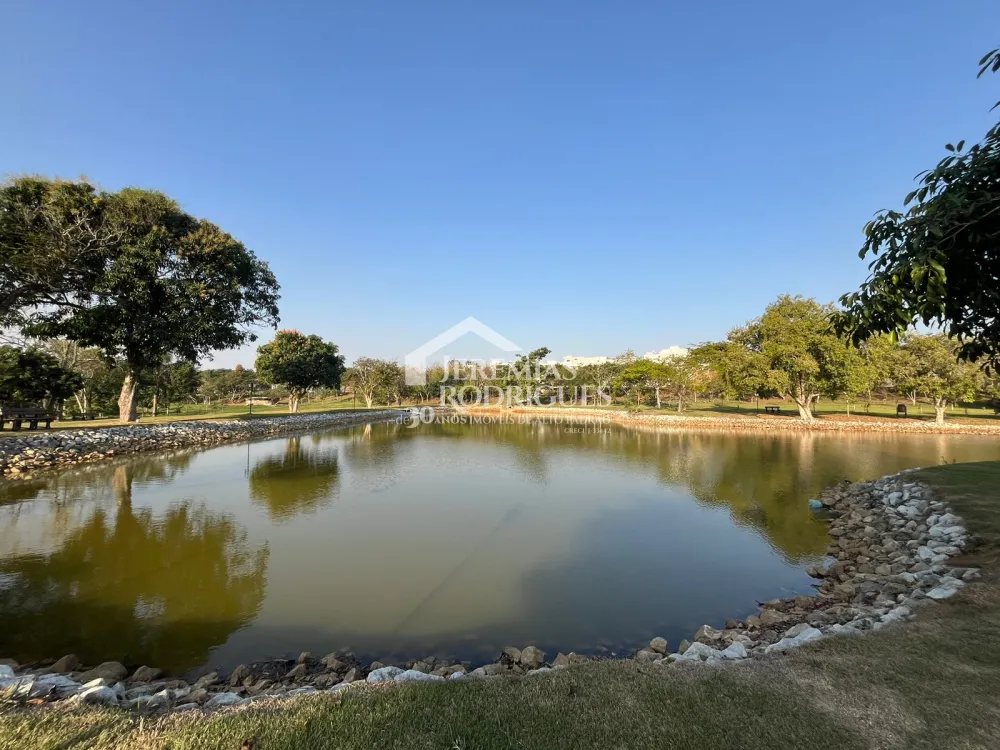 Terreno com 540 m² - Condomínio Quinta das Palmeiras - Taubaté/SP.