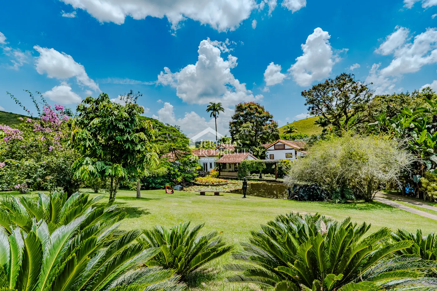 Fazenda à venda com 3.389.000,00 m² em Piraí/RJ.