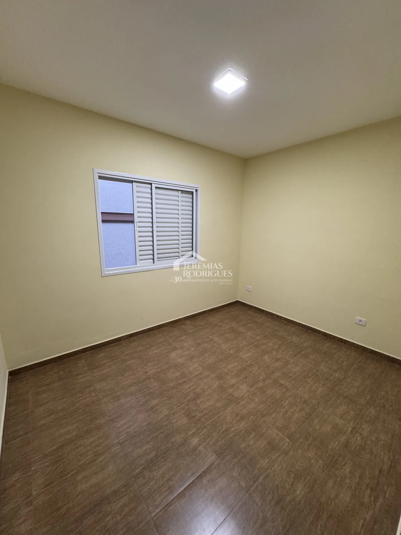 Casa para venda com 3 dormitórios no Condomínio Campos do Conde II Chamboard em Tremembé/SP