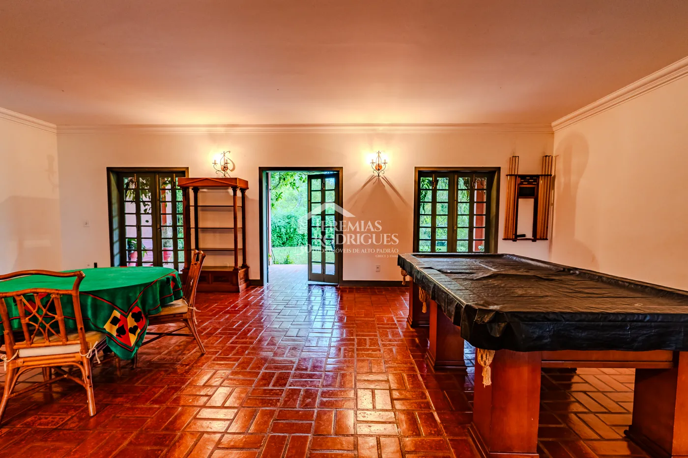 Casa à venda por R$ 6.200.000,00 - Cunha/SP