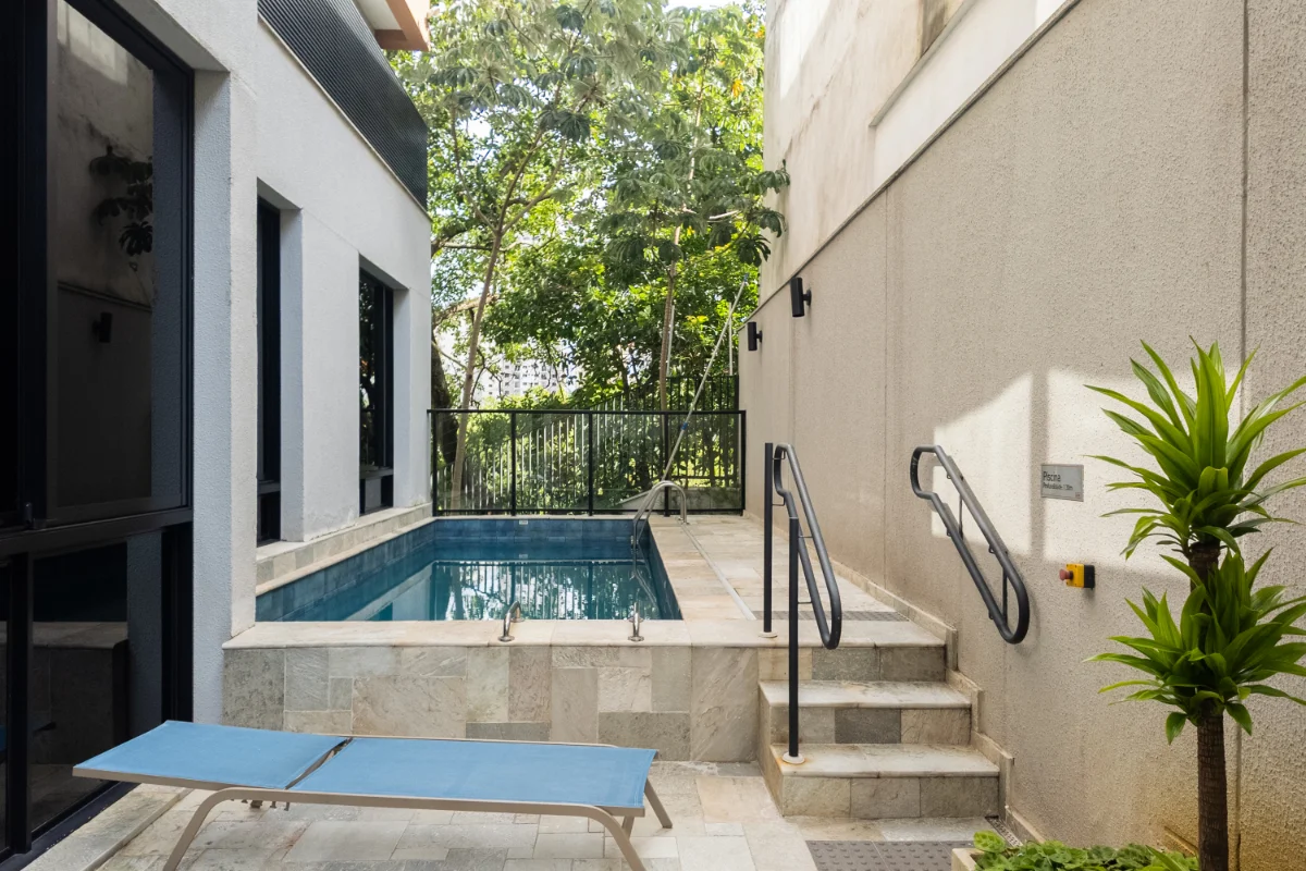 Studio mobiliado 43 m² | 700 m do metrô Praça da Árvore