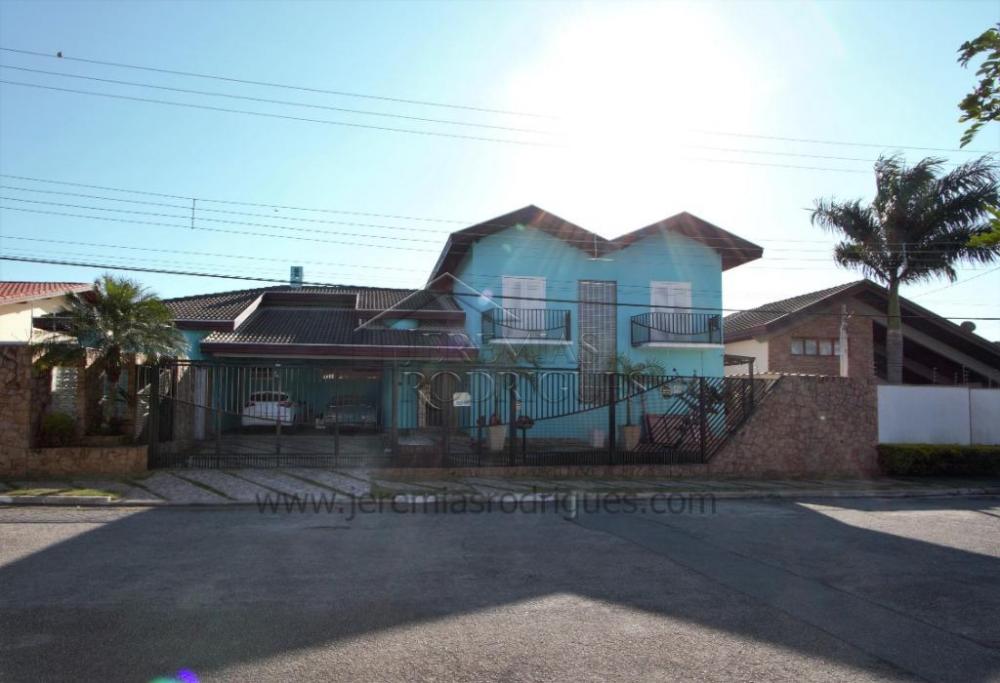 Casa à venda por R$ 2.200.000,00 - Tremembé/SP