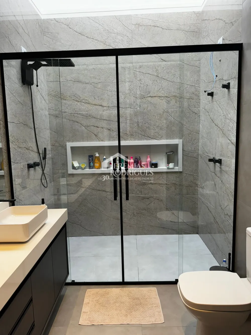 Casa com 4 suítes, 261 m² - Condomínio Altos do Cataguá - Taubaté/SP.