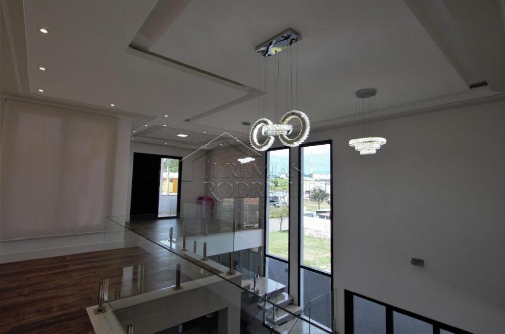 Casa à venda no Condomínio Reserva Bonsucesso em Pindamonhangaba/SP