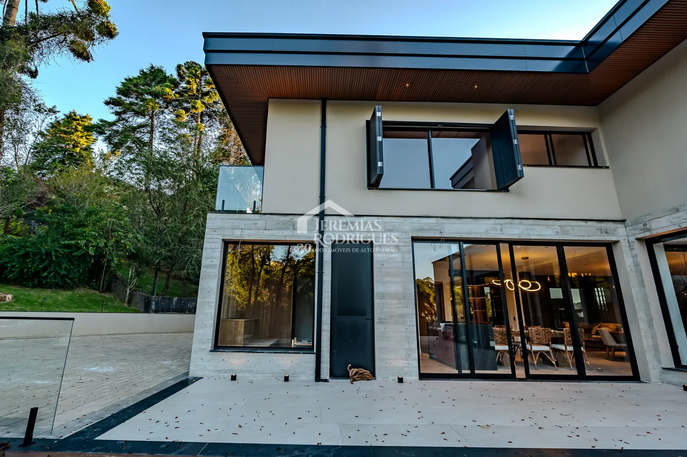 Casa de 2727 m² à venda por R$ 15.000.000,00 - Campos do Jordão/SP