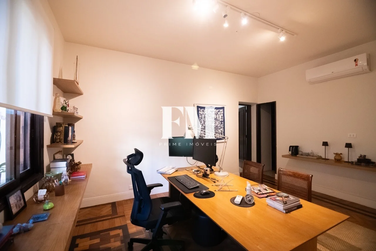 Urca | Casa Clássica | 3 Quartos (1 Suíte) | 260m² Modernizada e Sem Condomínio - foto 27