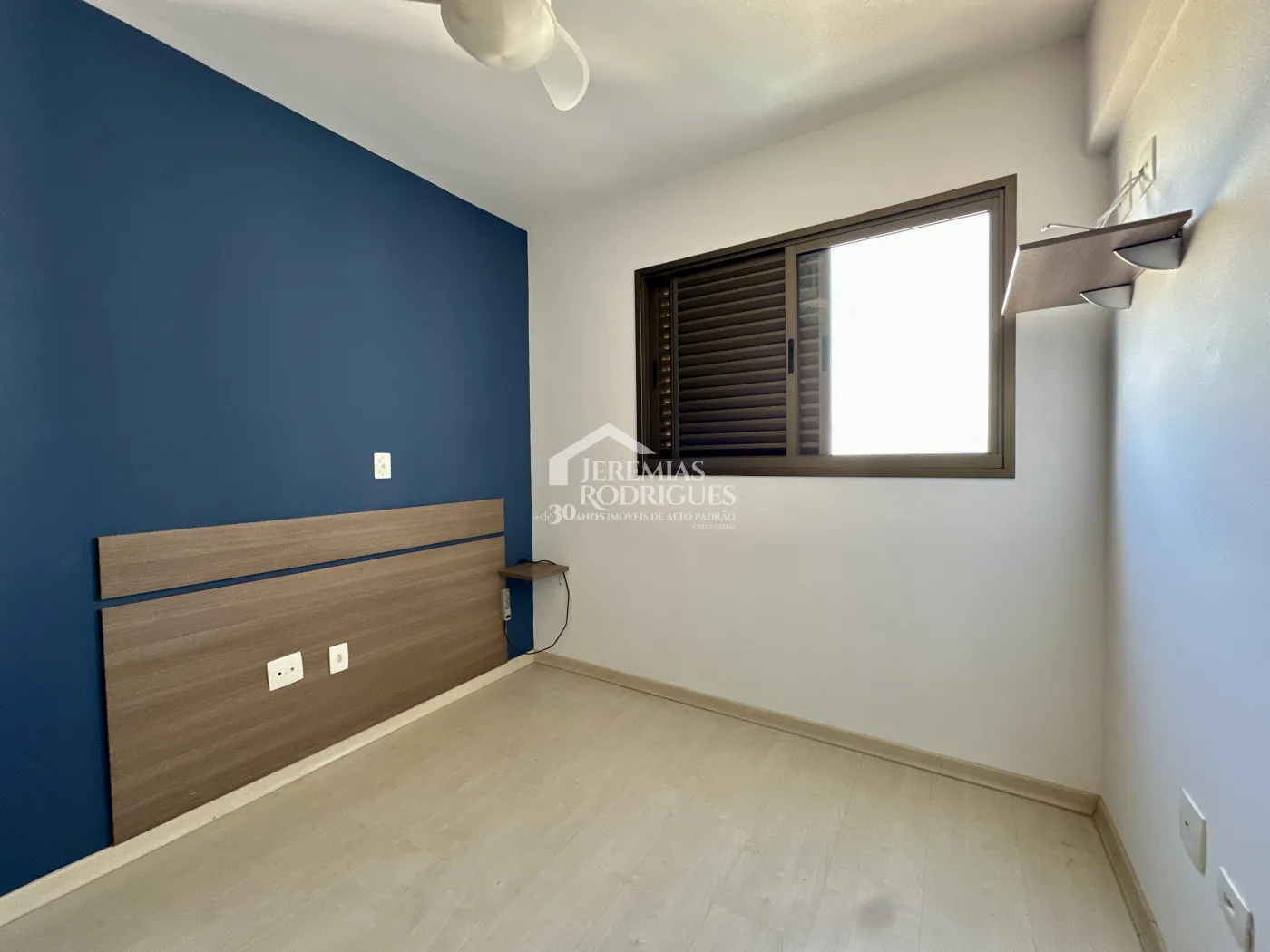 Apartamento com 3 dormitórios, 125 m² - Edifício Jabuticabeiras - Taubaté/SP.