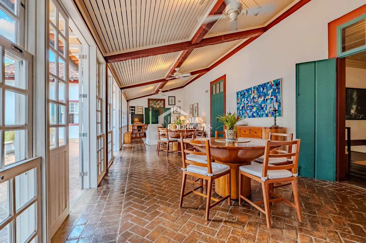 Fazenda à venda com 3.389.000,00 m² em Piraí/RJ.