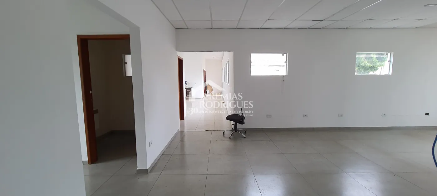 Galpão à venda em Quiririm - Taubaté/SP.