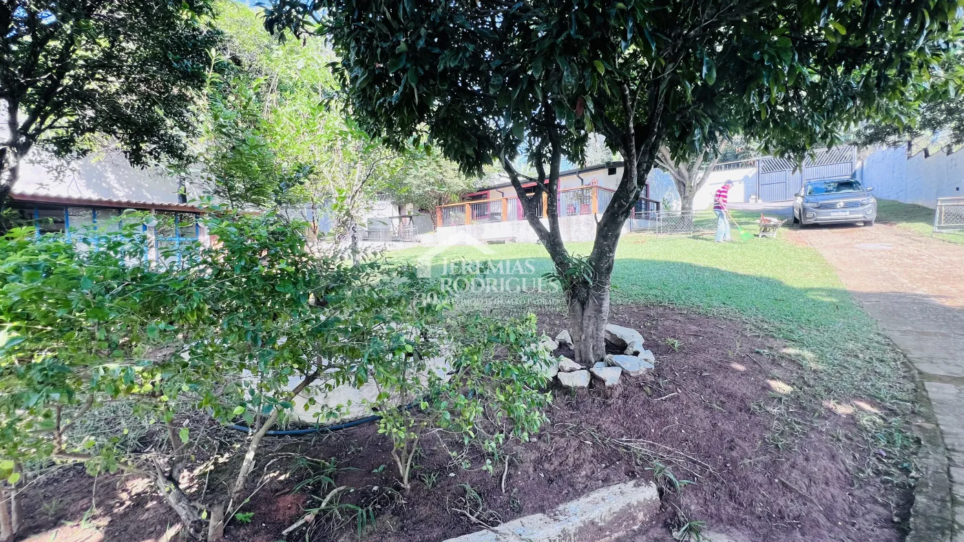 Chácara com 3 dormitórios, 500 m² - Cidade de Deus - Taubaté/SP