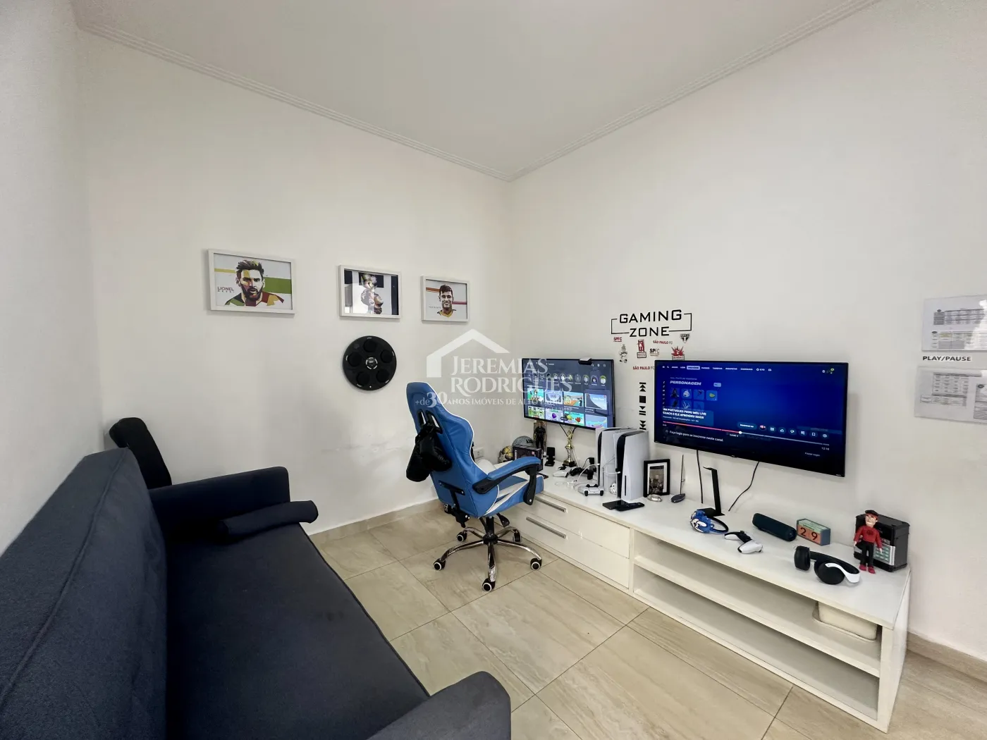 Casa para venda e locação com 3 dormitórios no Condomínio Tecoara em Taubaté/SP.