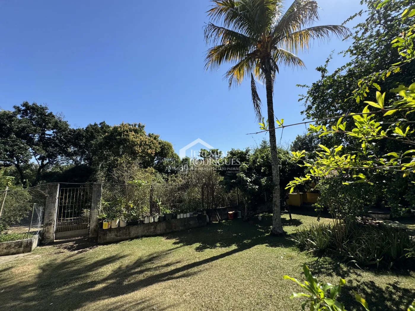 Chácara com 290 m² - bairro Lago Azul - Pindamonhangaba/SP.