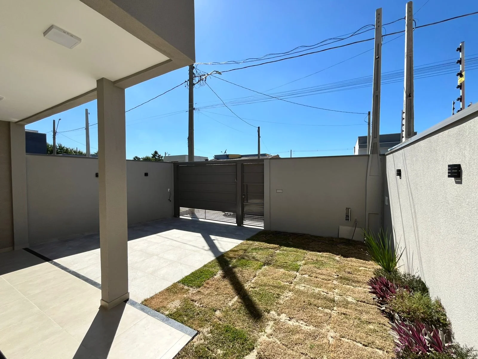 Casa à venda no Santa Clara – 3 quartos, suíte, área gourmet | Pindamonhangaba
