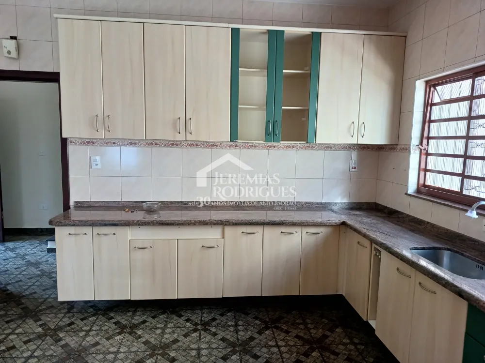 Casa com 3 quartos, 223 m², venda por R$670.000 - Campo Alegre - Pindamonhangaba/SP