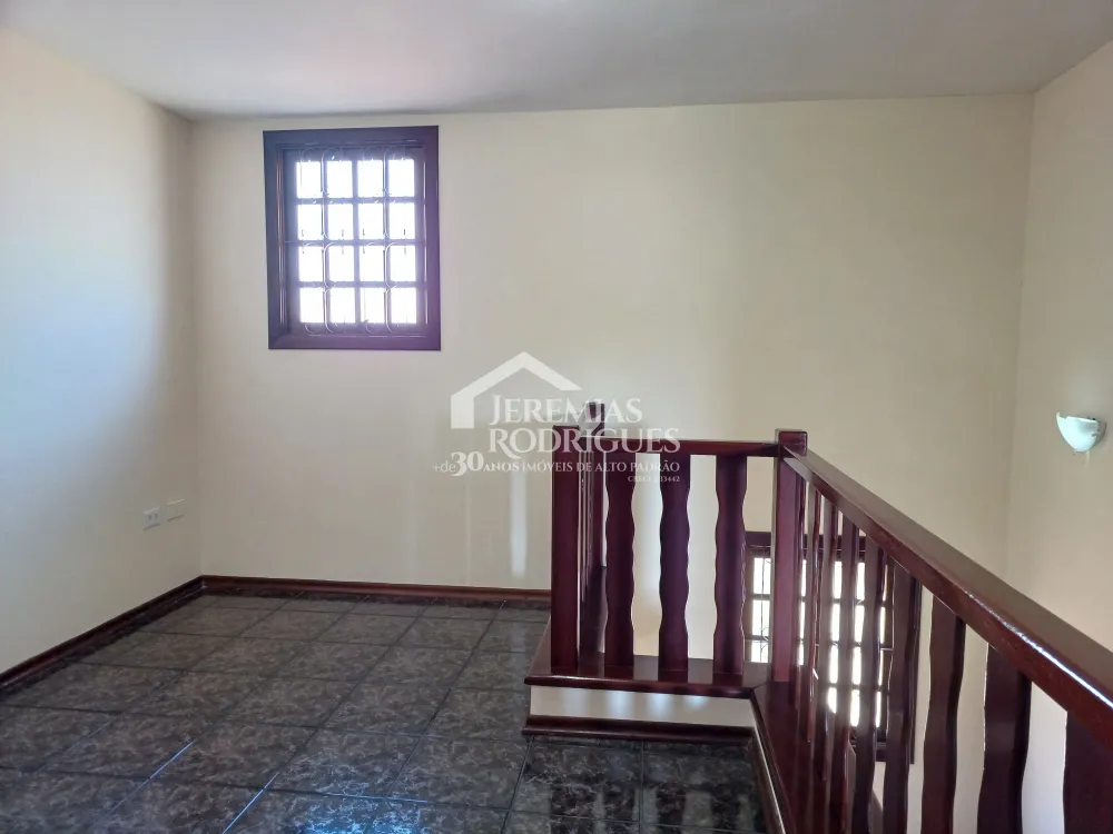 Casa com 3 quartos, 223 m², venda por R$670.000 - Campo Alegre - Pindamonhangaba/SP