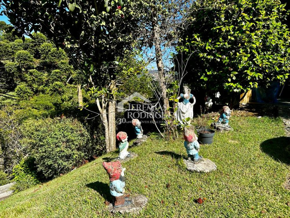 Sobrado em Condomínio com 4 dormitórios - Condomínio Colinas do Sol - Campos do Jordão/SP