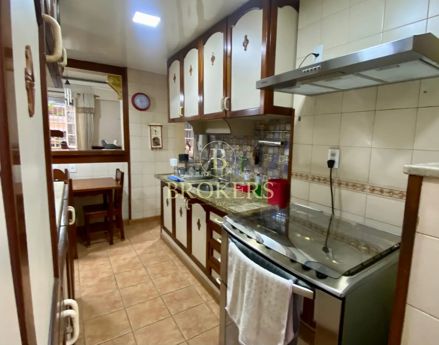 Oportunidade na quadra da praia Copacabana, Posto 3! Apartamento modernizado à venda, 2 quartos , s — foto 18