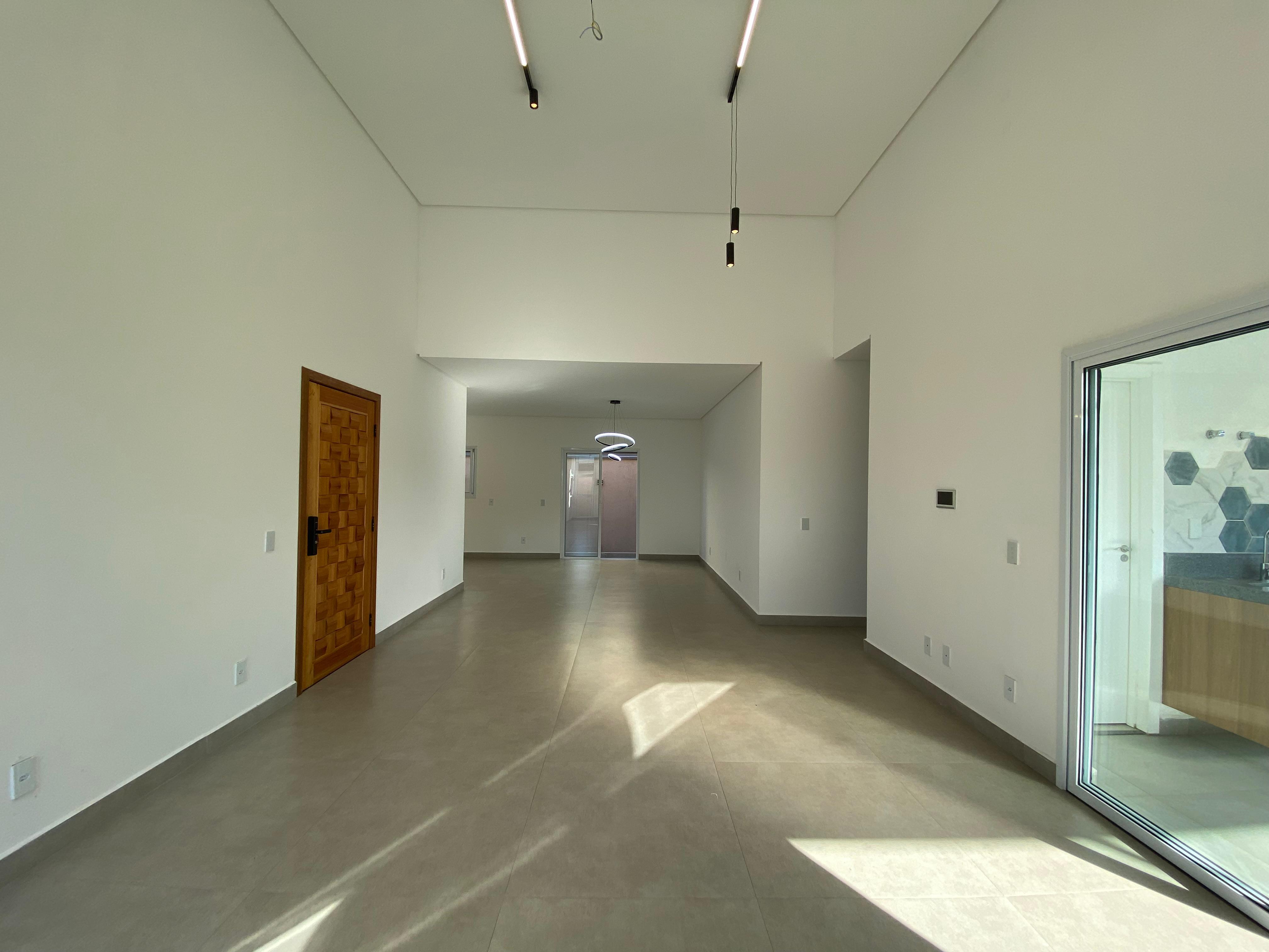 Casa para venda com 3 suítes no Condomínio Village Splendore em Pindamonhangaba/SP