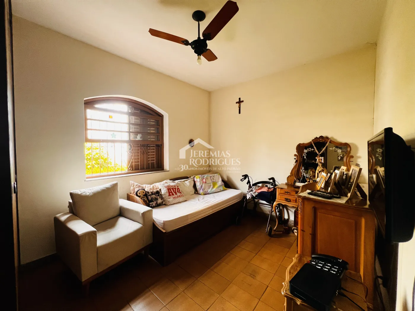 Casa para venda com 4 dormitórios no Centro em Taubaté/SP