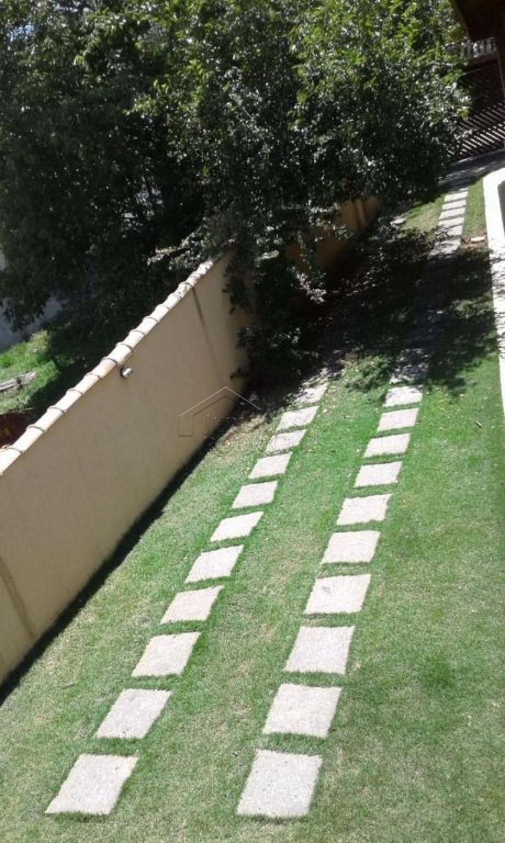 Casa à venda por R$ 1.050.000,00 - Pindamonhangaba/SP