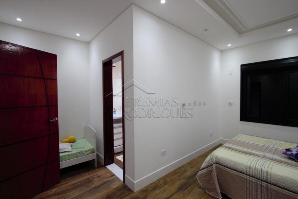 Casa à venda no Condomínio Reserva Bonsucesso em Pindamonhangaba/SP