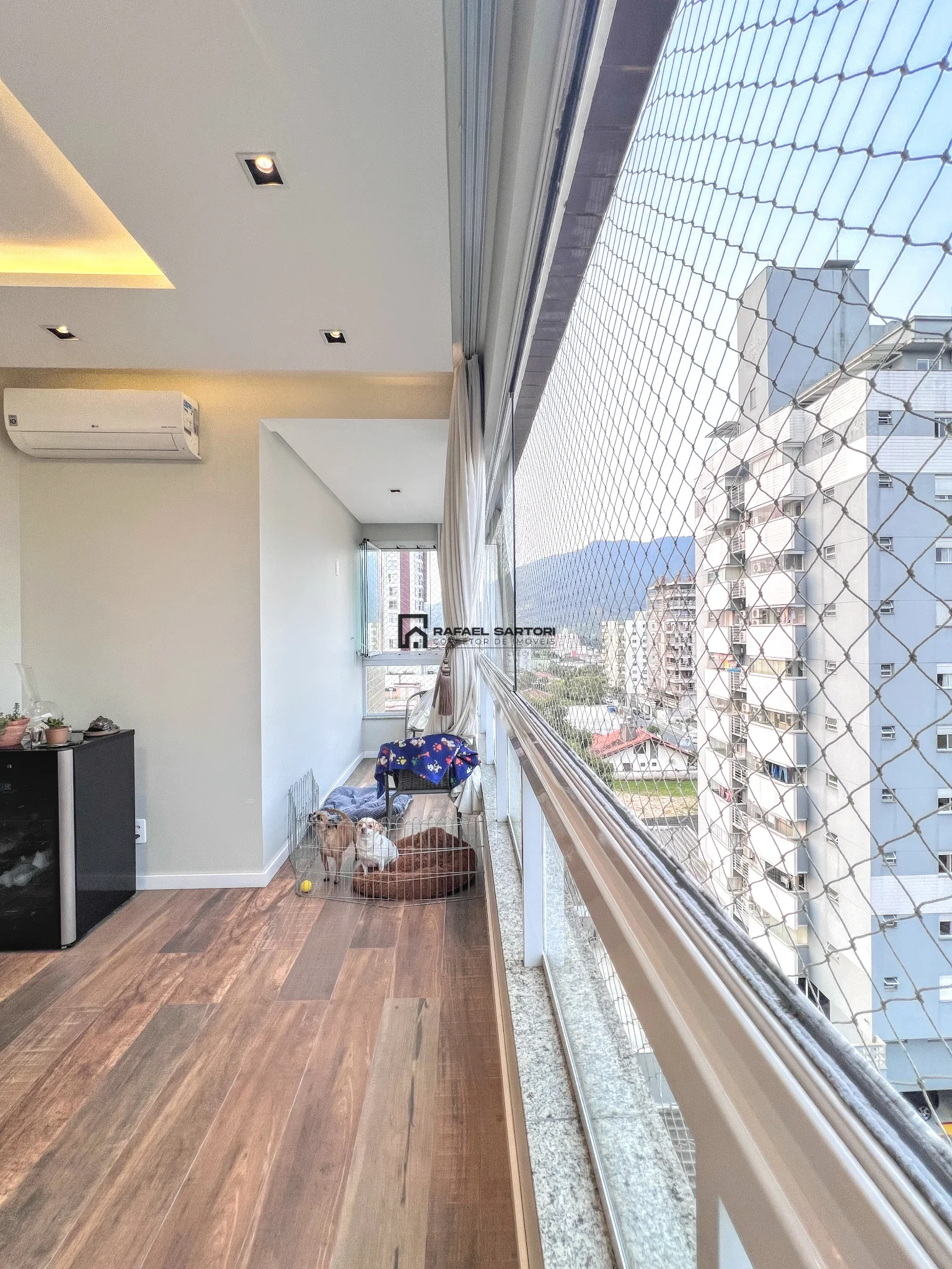 APARTAMENTO NO CENTRO COM 03 SUÍTES — foto 4