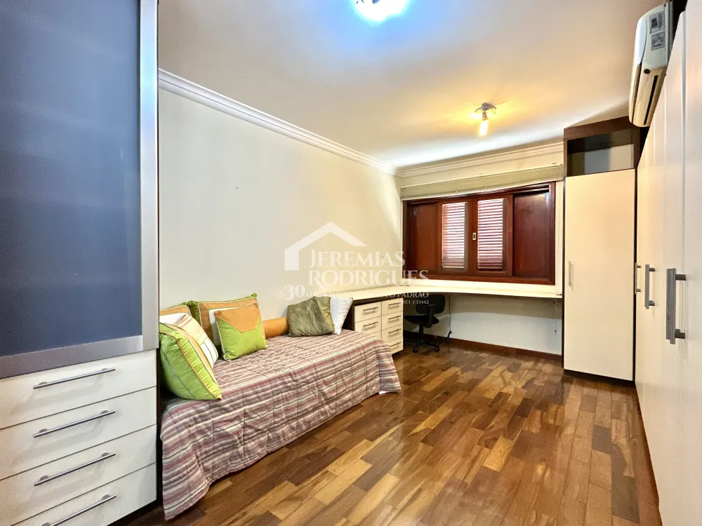 Casa com 4 quartos, 617 m² - Condomínio Taubaté Village - Taubaté/SP