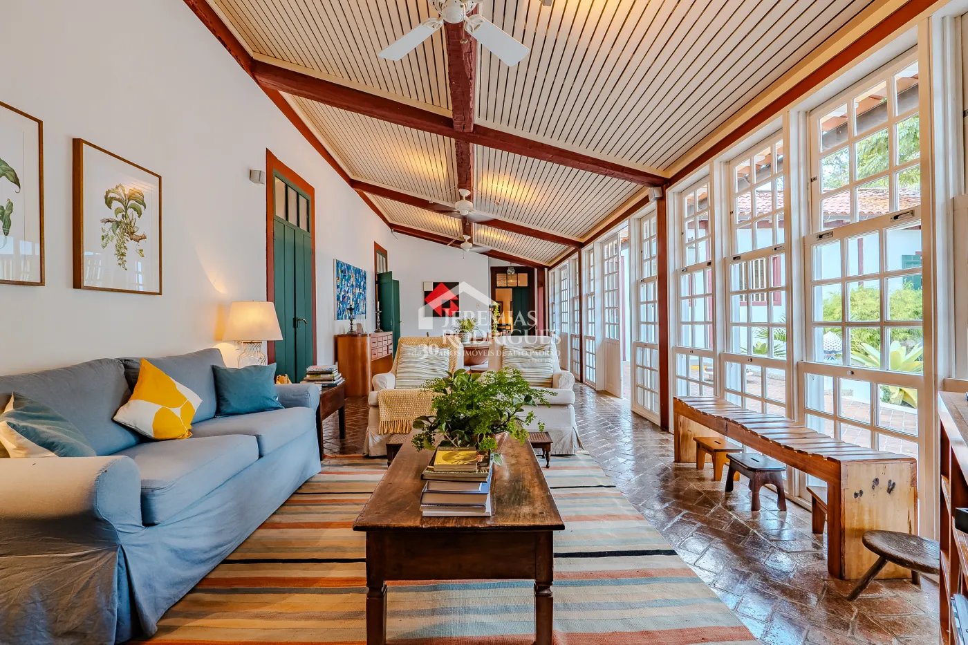 Fazenda à venda com 3.389.000,00 m² em Piraí/RJ.