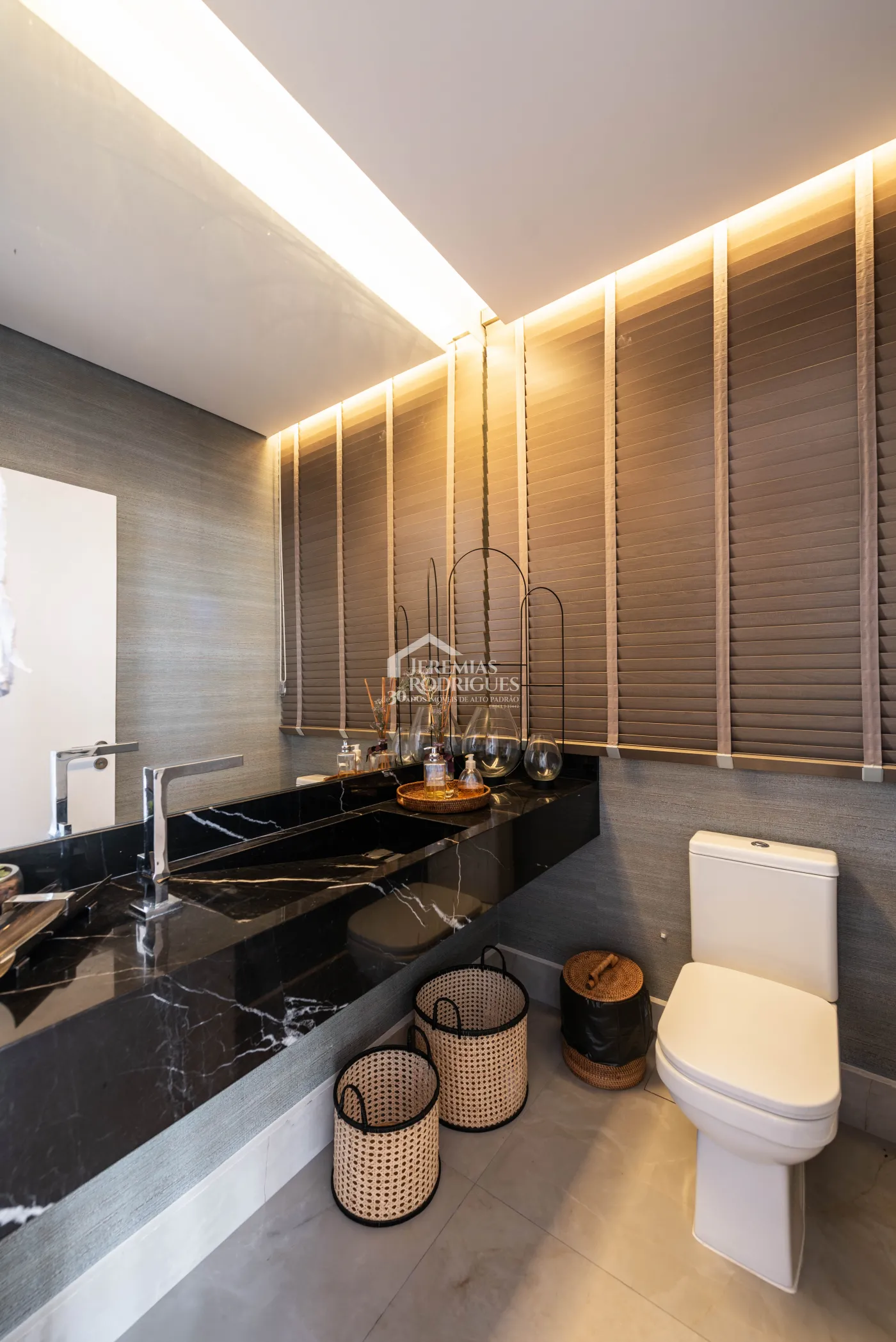 Casa para venda com 4 suítes no Condomínio Fazenda Dona Carolina em Itatiba/SP