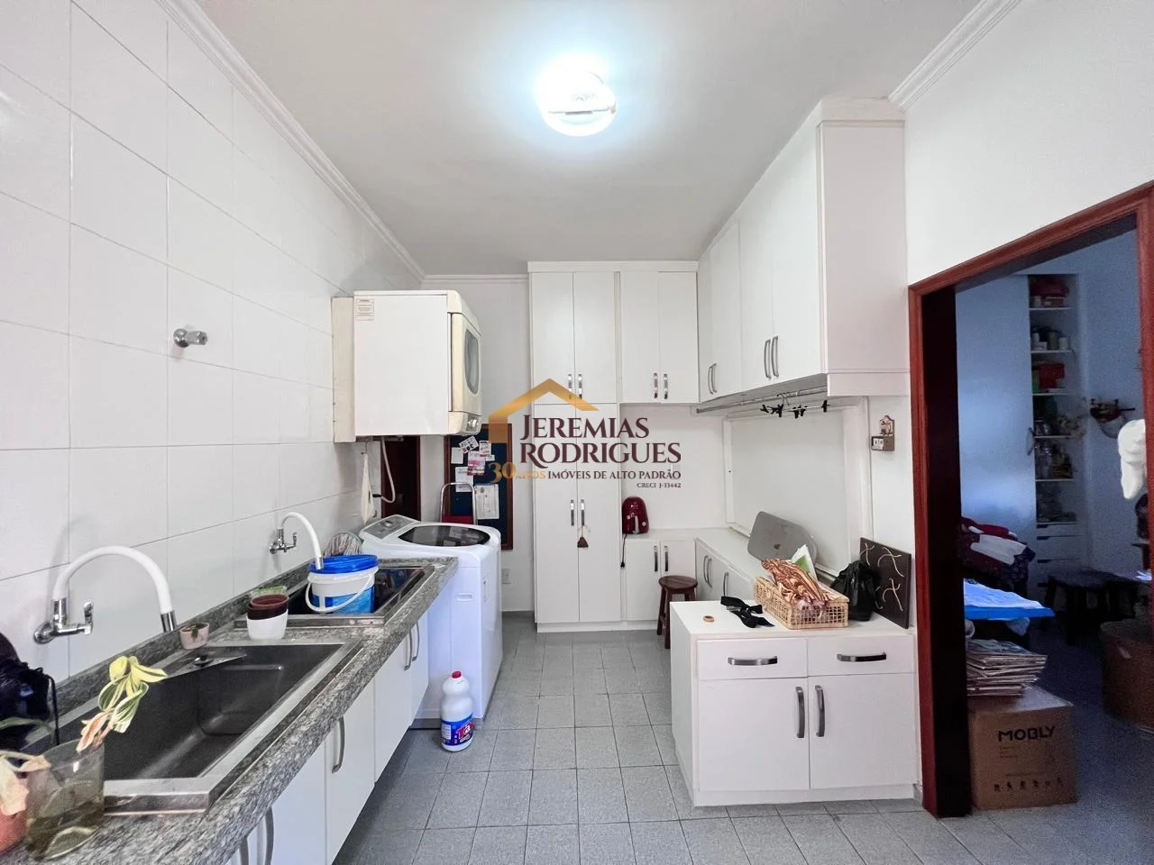 Casa à venda no bairro Jardim Residencial Doutor Lessa em Pindamonhangaba/SP.