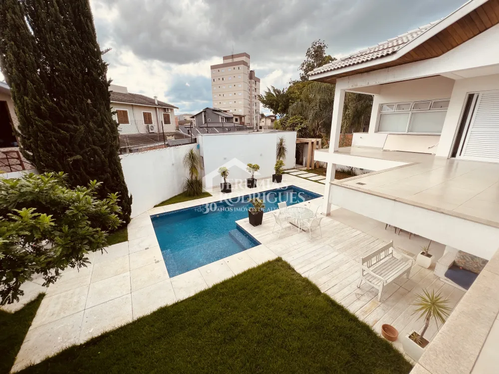 Casa com 6 quartos, 500 m² - Taubaté Village - Taubaté/SP